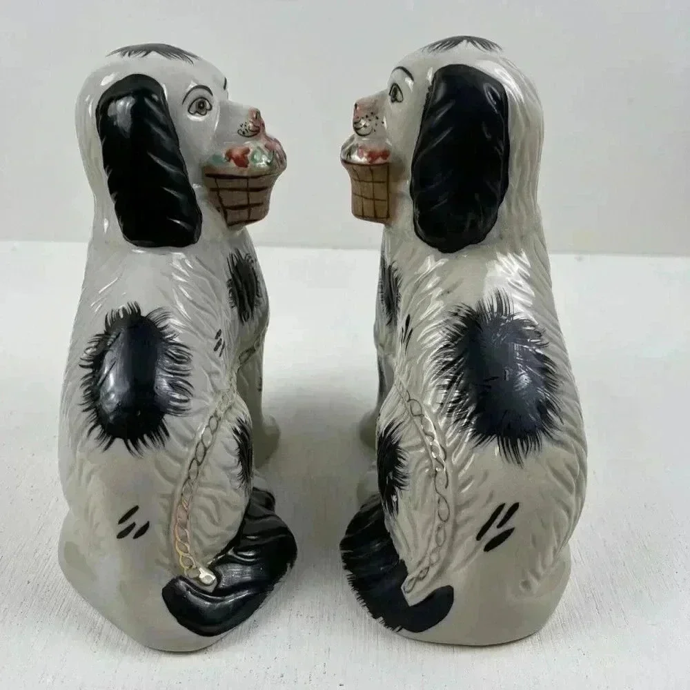 Vintage King Charlas Staffordshire Spaniel Dogs With Flower Basket set of 2 - Picture 6 of 12